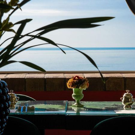 Hotel Villa Carlotta Taormina Bagian luar foto
