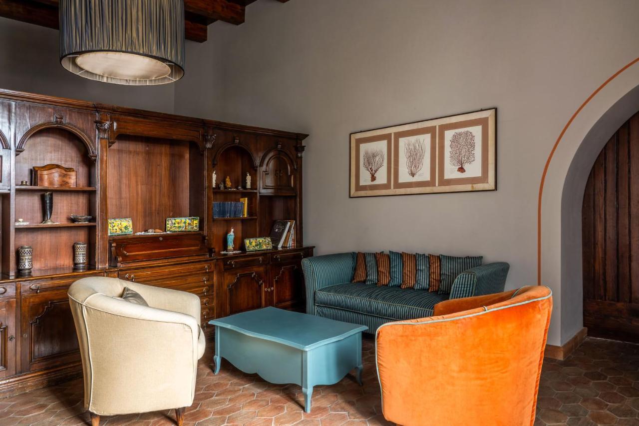 Hotel Villa Carlotta Taormina Bagian luar foto