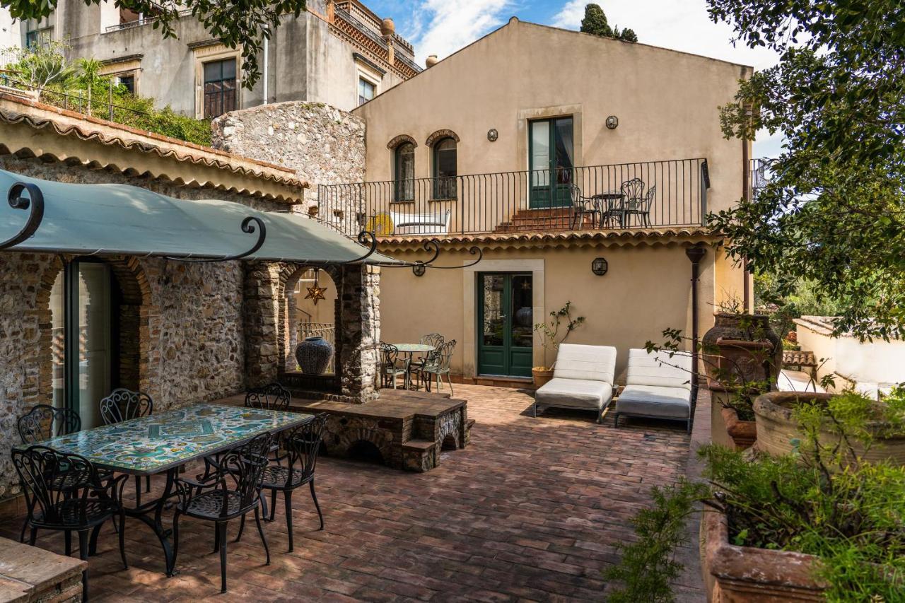 Hotel Villa Carlotta Taormina Bagian luar foto